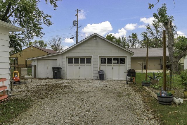 617 E HEAD ST, Centralia, MO 65240