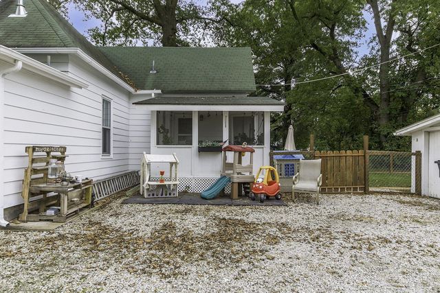 617 E HEAD ST, Centralia, MO 65240