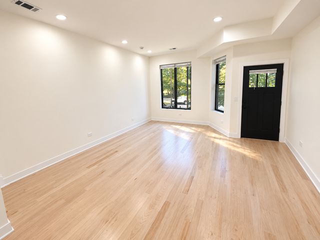 6148 S Ingleside Avenue, Chicago, IL 60637