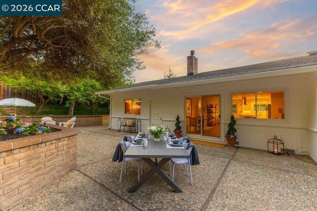 368 SHIRE OAKS COURT, Lafayette, CA 94549