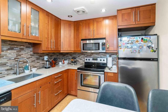 46 WOODBINE CT, Horsham, PA 19044