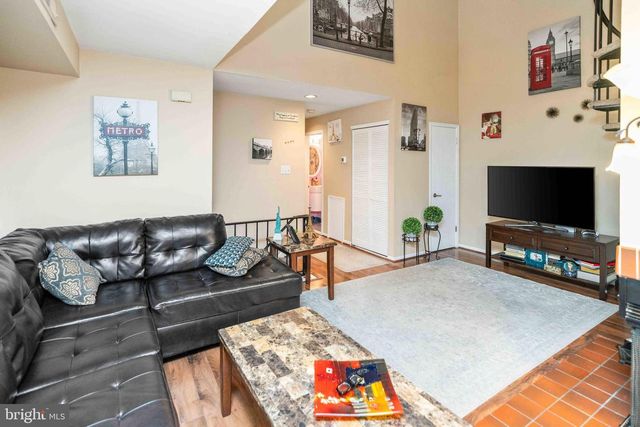 46 WOODBINE CT, Horsham, PA 19044