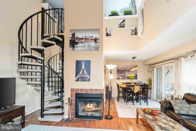 46 WOODBINE CT, Horsham, PA 19044