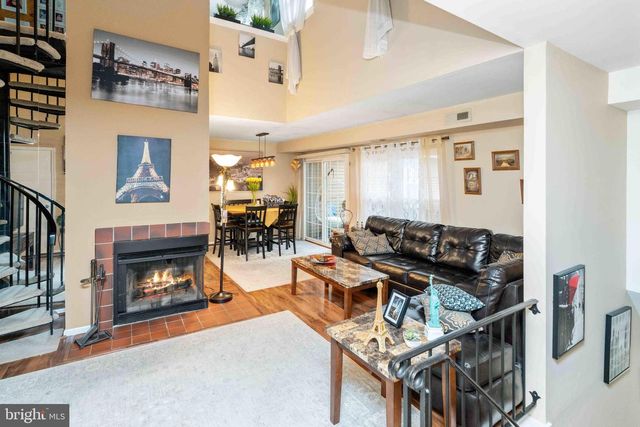 46 WOODBINE CT, Horsham, PA 19044