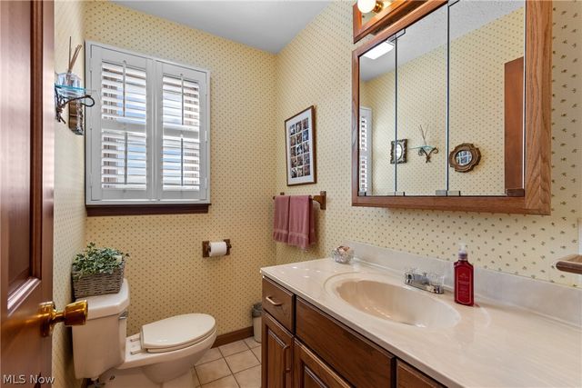 117 Cooper Drive, St Clairsville, OH 43950