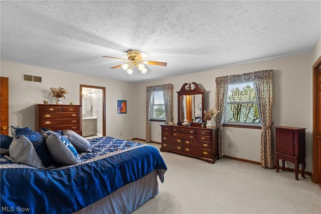 117 Cooper Drive, St Clairsville, OH 43950
