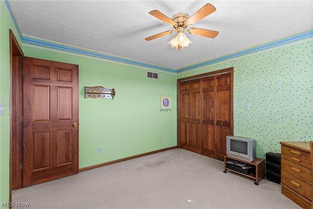 117 Cooper Drive, St Clairsville, OH 43950