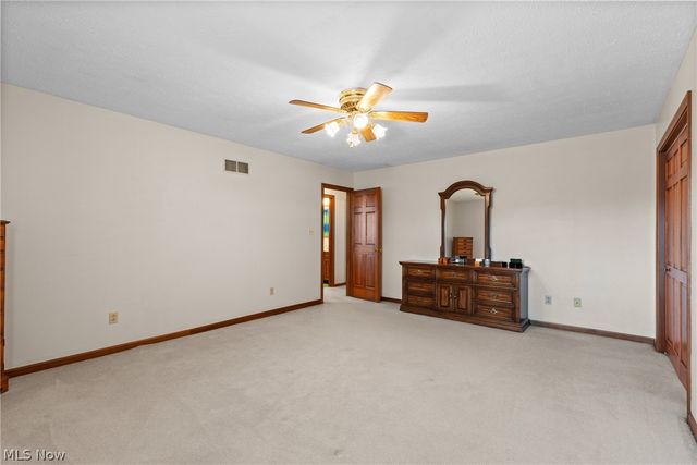 117 Cooper Drive, St Clairsville, OH 43950