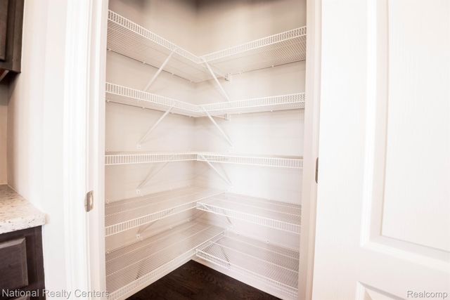 53179 Woodland Meadows, Chesterfield Township, MI 48047