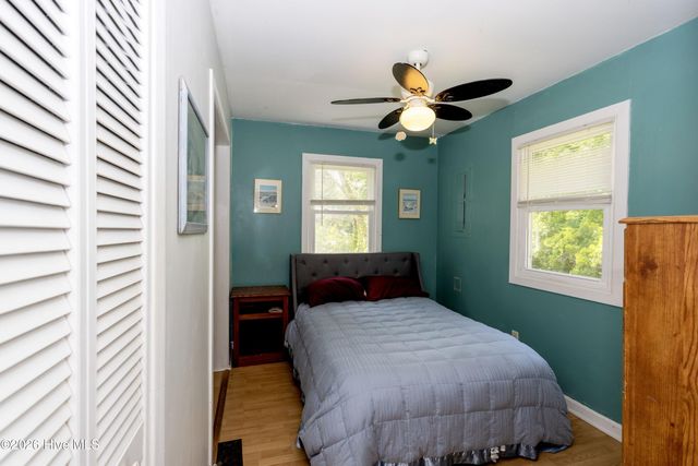 408 Old Folkstone Road, Holly Ridge, NC 28445