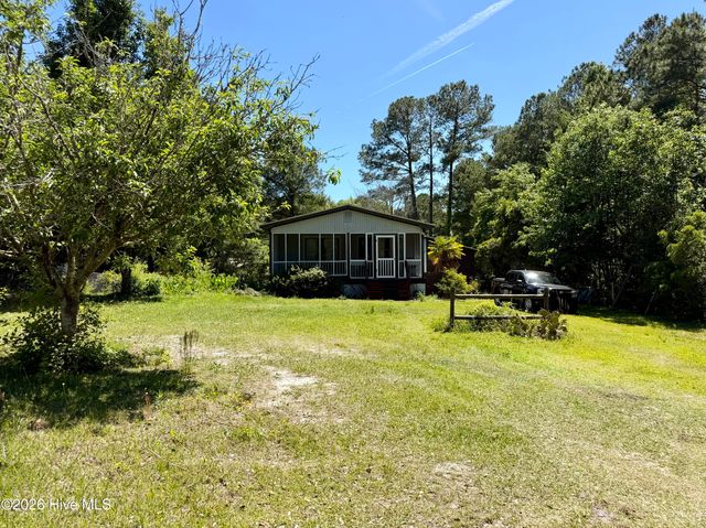 408 Old Folkstone Road, Holly Ridge, NC 28445
