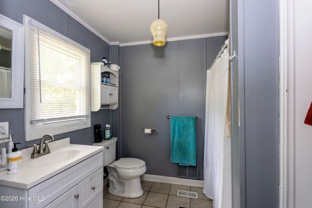 408 Old Folkstone Road, Holly Ridge, NC 28445
