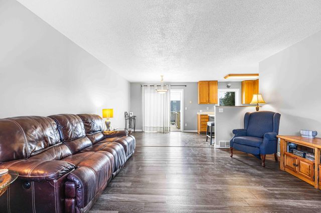3391 39th Street S, Moorhead, MN 56560