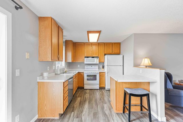 3391 39th Street S, Moorhead, MN 56560