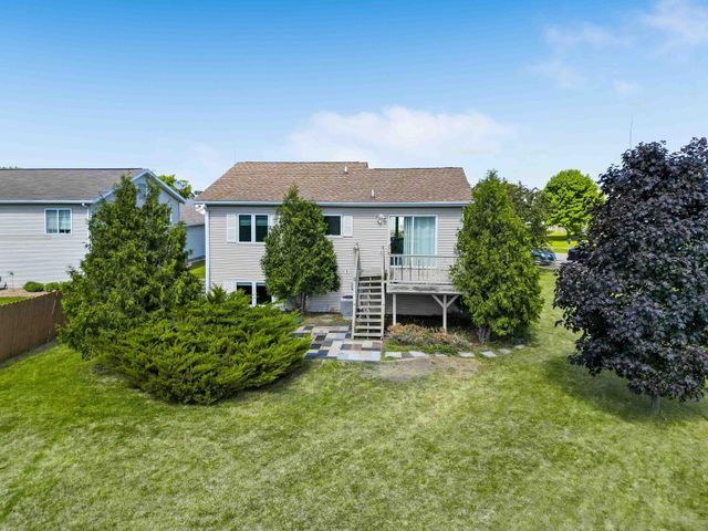 3391 39th Street S, Moorhead, MN 56560