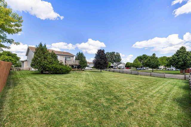 3391 39th Street S, Moorhead, MN 56560
