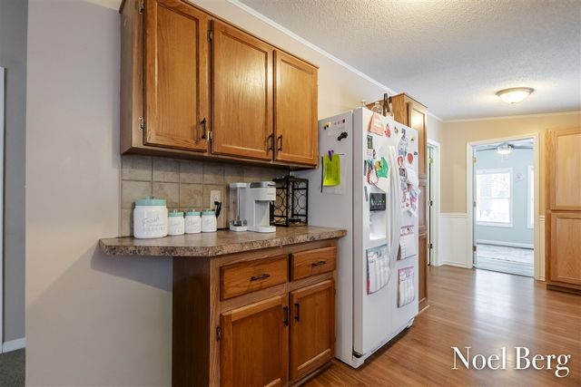 340 E River Road, Muskegon, MI 49445