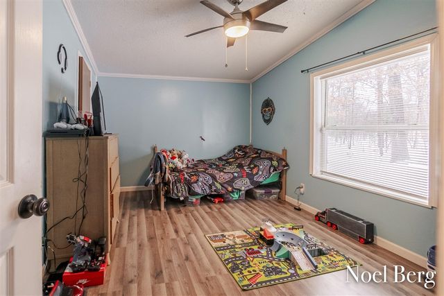 340 E River Road, Muskegon, MI 49445