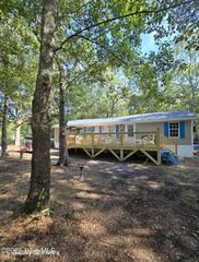 2271 Bob White Road SW, Supply, NC 28462