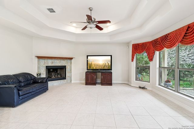 718 Park Shores, Canyon Lake, TX 78133