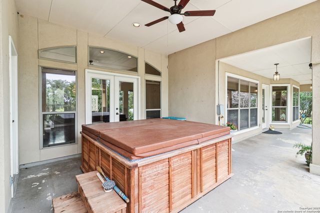 718 Park Shores, Canyon Lake, TX 78133
