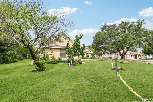 718 Park Shores, Canyon Lake, TX 78133
