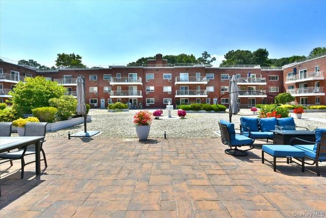320 E Shore Road 2-A, Great Neck, NY 11023