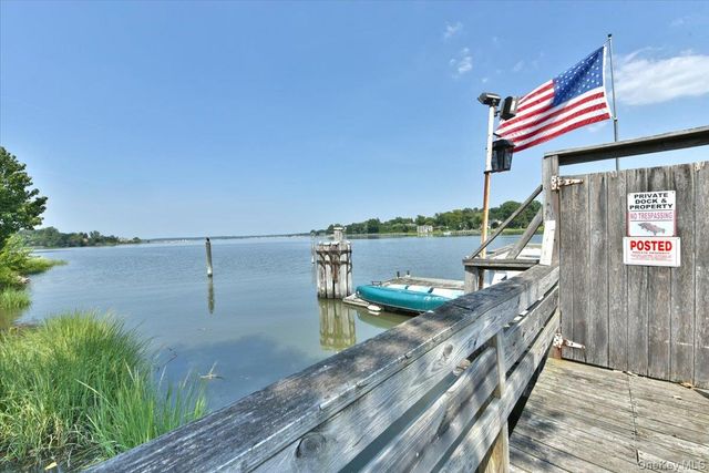 320 E Shore Road 2-A, Great Neck, NY 11023