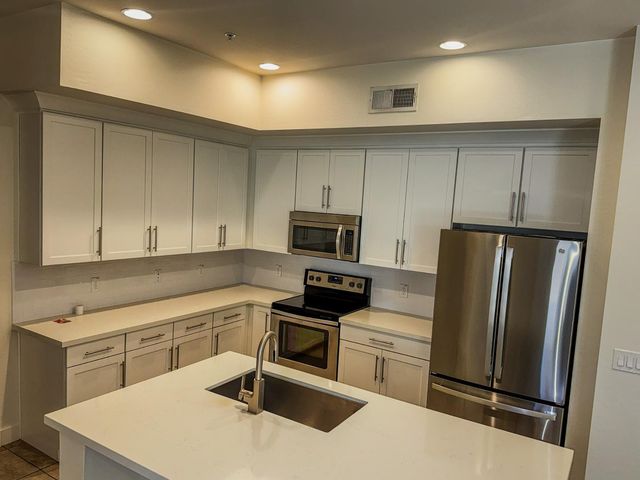 6565 E Thomas Road Unit 1046, Scottsdale, AZ 85251