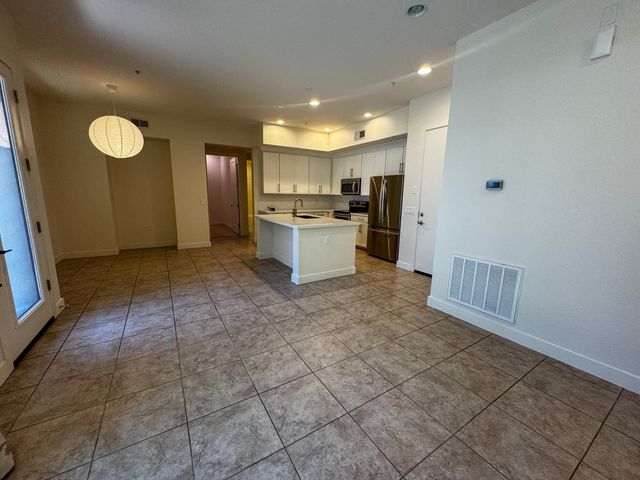 6565 E Thomas Road Unit 1046, Scottsdale, AZ 85251