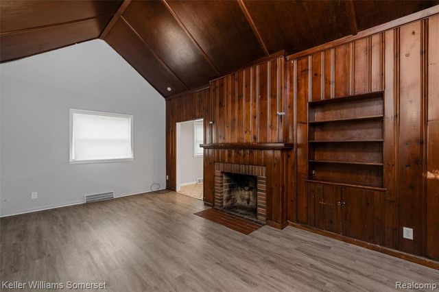 16701 Lindsay Street, Detroit, MI 48235