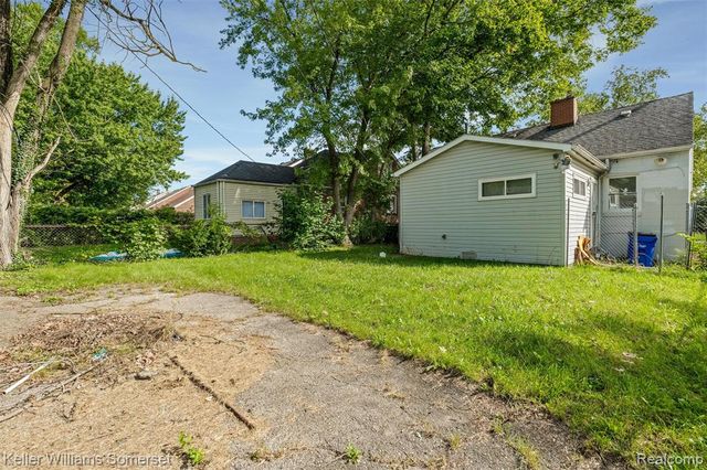 16701 Lindsay Street, Detroit, MI 48235