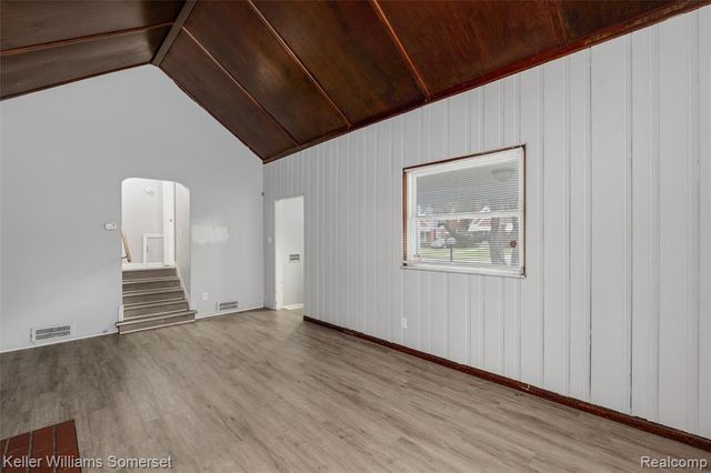 16701 Lindsay Street, Detroit, MI 48235