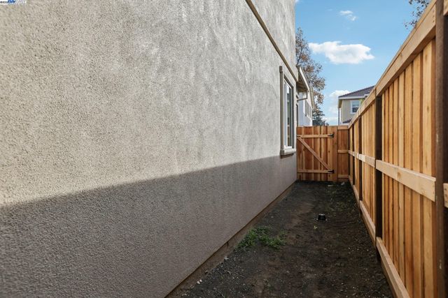 109 Creek View Cir, Fairfield, CA 94533