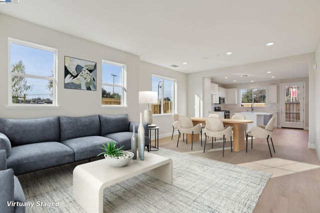 109 Creek View Cir, Fairfield, CA 94533