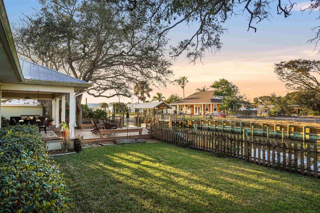 248 Pizarro Rd, St Augustine, FL 32080