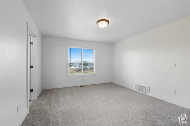 535 W 300 N, Hyrum, UT 84319