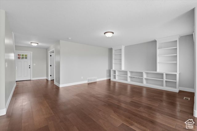 535 W 300 N, Hyrum, UT 84319