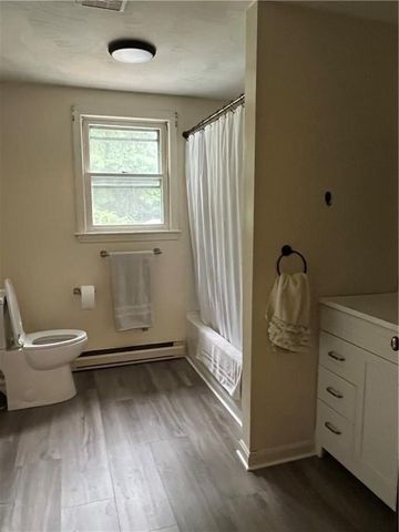 164 Greene St, Hopedale, MA 01747