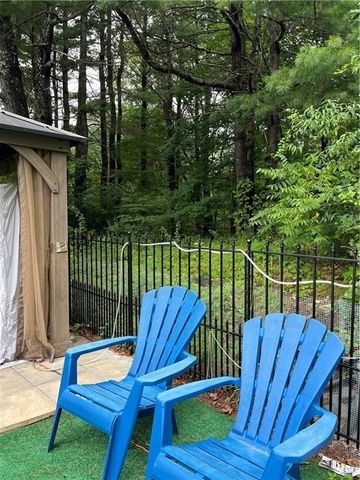 164 Greene St, Hopedale, MA 01747