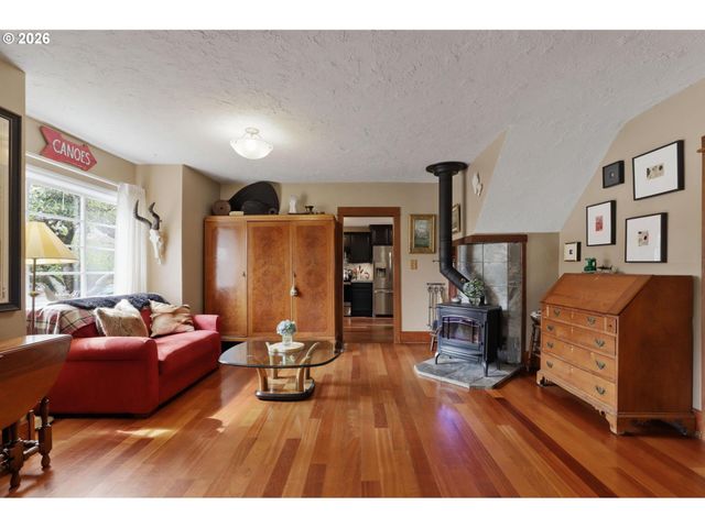 7104 N PRINCETON St, Portland, OR 97203