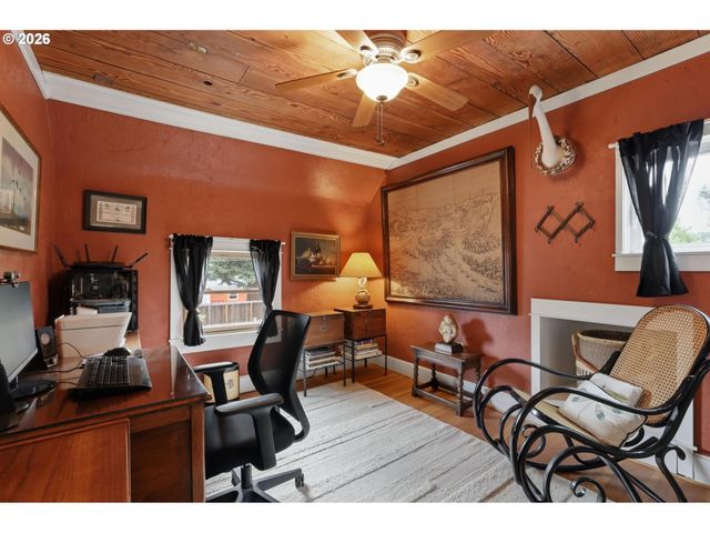 7104 N PRINCETON St, Portland, OR 97203