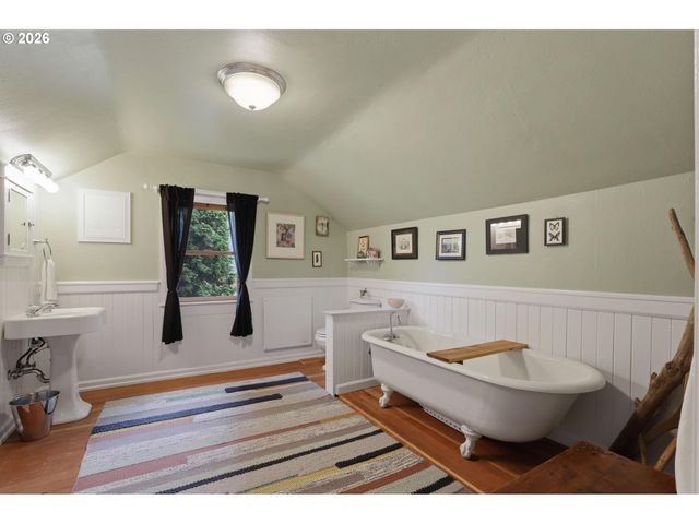 7104 N PRINCETON St, Portland, OR 97203