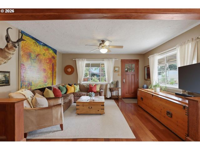 7104 N PRINCETON St, Portland, OR 97203