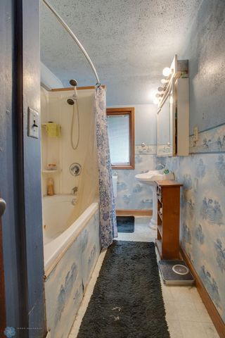 411 12th Street N, Fargo, ND 58102