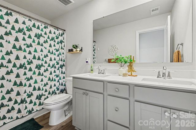 679 Mile Creek Road, Edgemoor, SC 29712