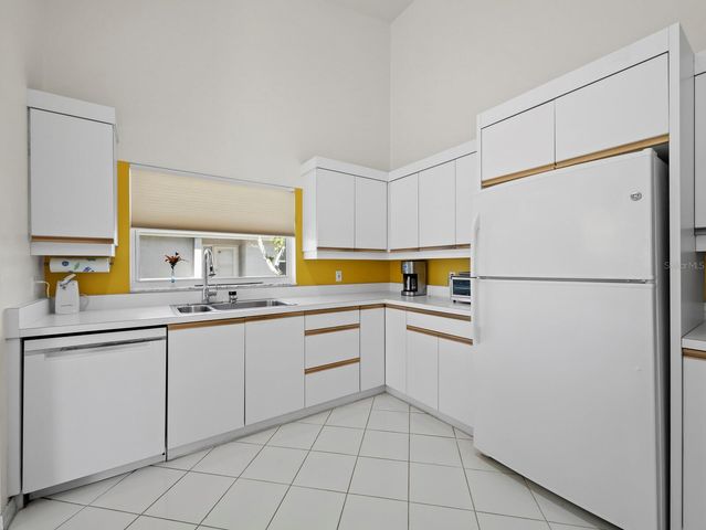 3459 BYRON LANE, Longboat Key, FL 34228