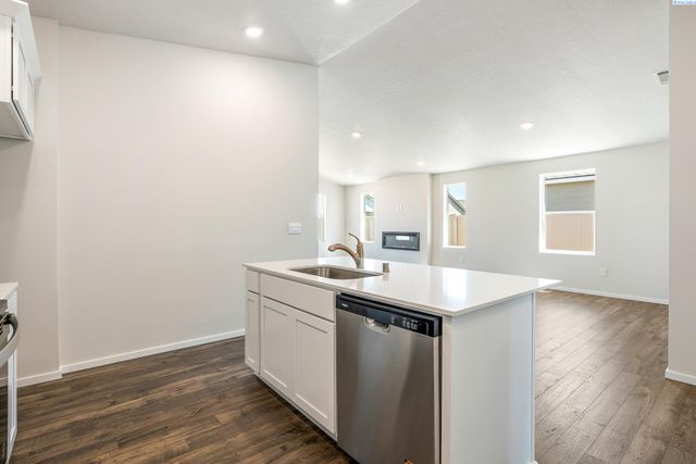 6021 Road 115, Pasco, WA 99301