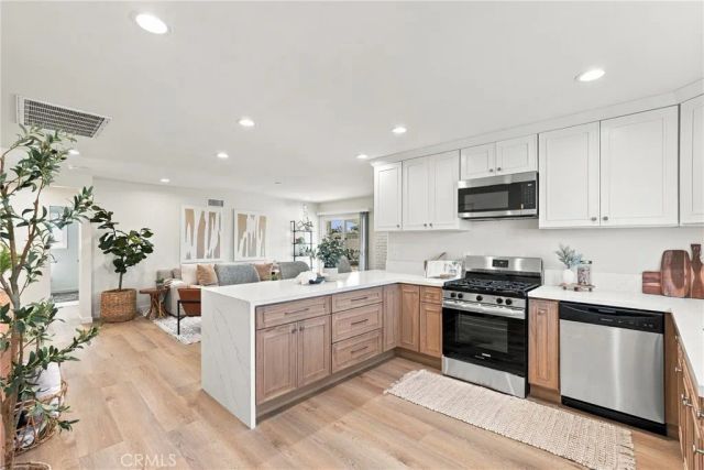 17217 S Hoover Street, Gardena, CA 90247