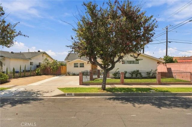 17217 S Hoover Street, Gardena, CA 90247